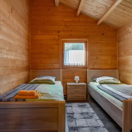 Am Senftenberger * Grosskoschen